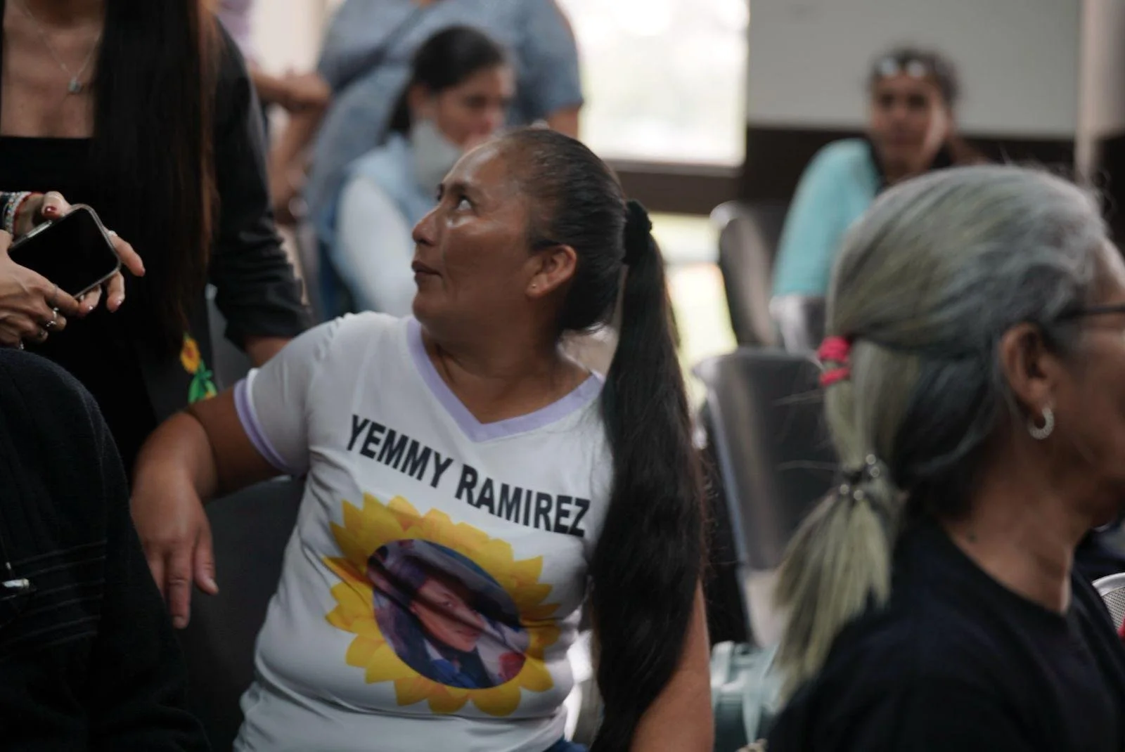  Familiares de las víctimas acudieron a escuchar la sentencia, mientras las recordaban.  Foto: Nathalie Quan 